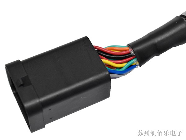 智能農(nóng)機線束